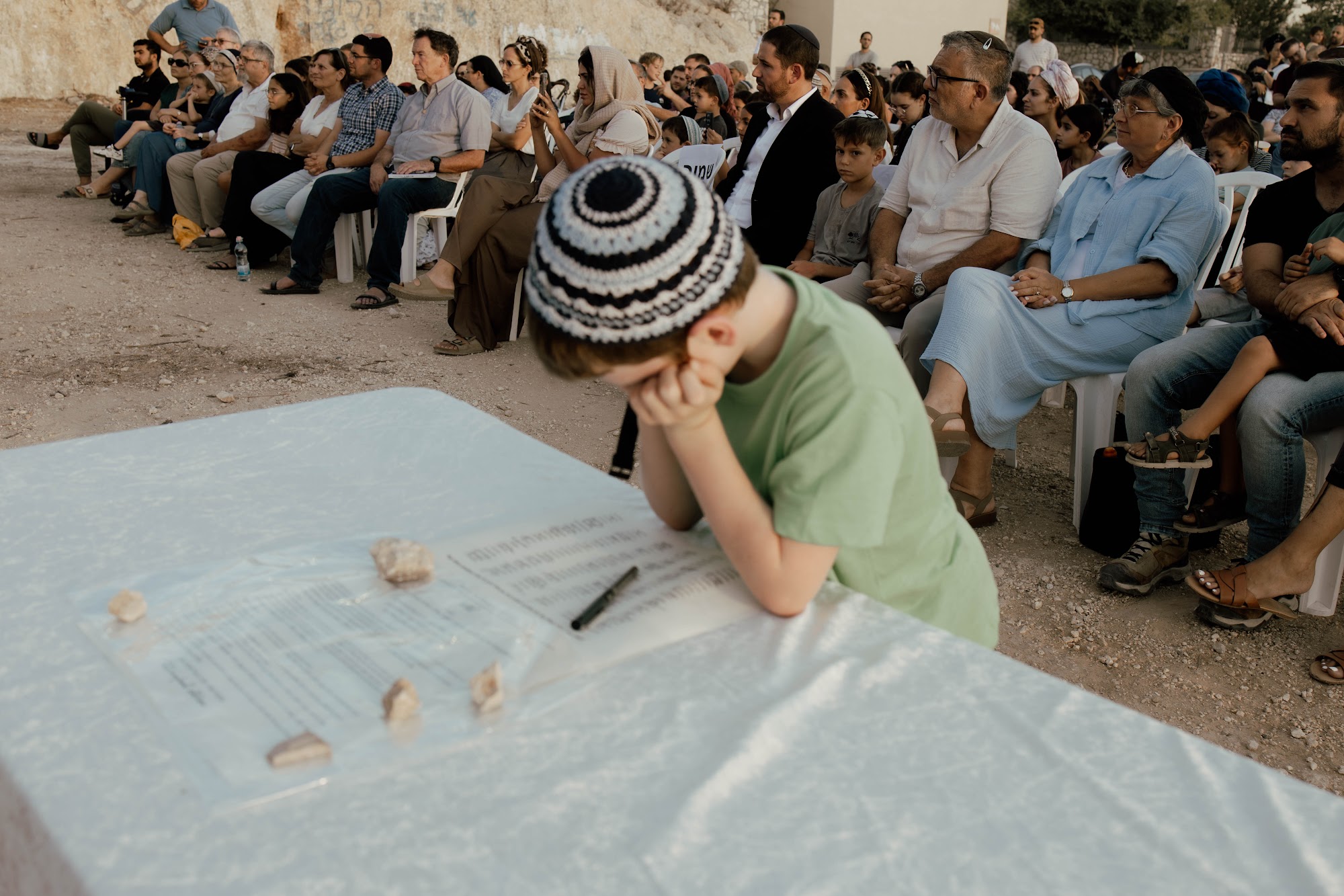 תמונה 7: מתוך טקס הנחת אבן הפינה לבית הכנסת משכן אחים בגבעה המערבית בלשם